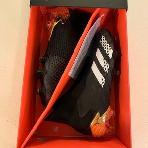 Predator Mutator Cleats